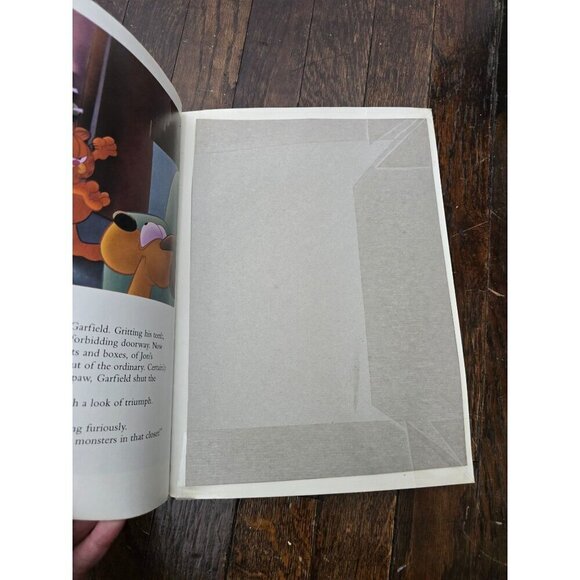 Garfield's Scary Tales by Jim Kraft Picture Book Halloween - Picture 8 of 12